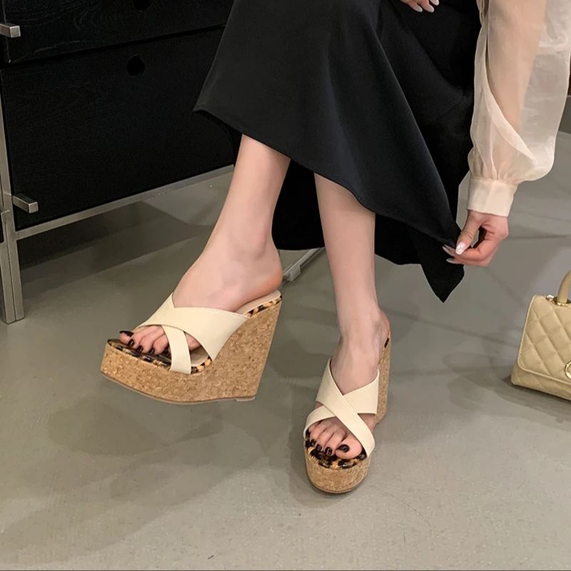 Brown Wedge Heel Sandals Woman - Crossfit Belt recension och pris